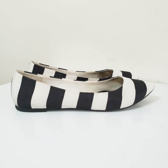 Black White Pointed Toe Ballet Flat Women Size 9.5 - Picture 7 of 9